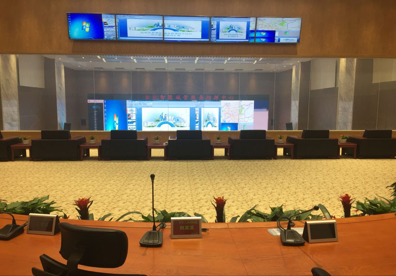 云南昆明指挥节造中心 P1.6 幼间距 LED 显示屏节造系统项目