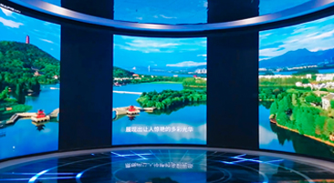 江西昆明国际会展中心弧形滑轨开合屏