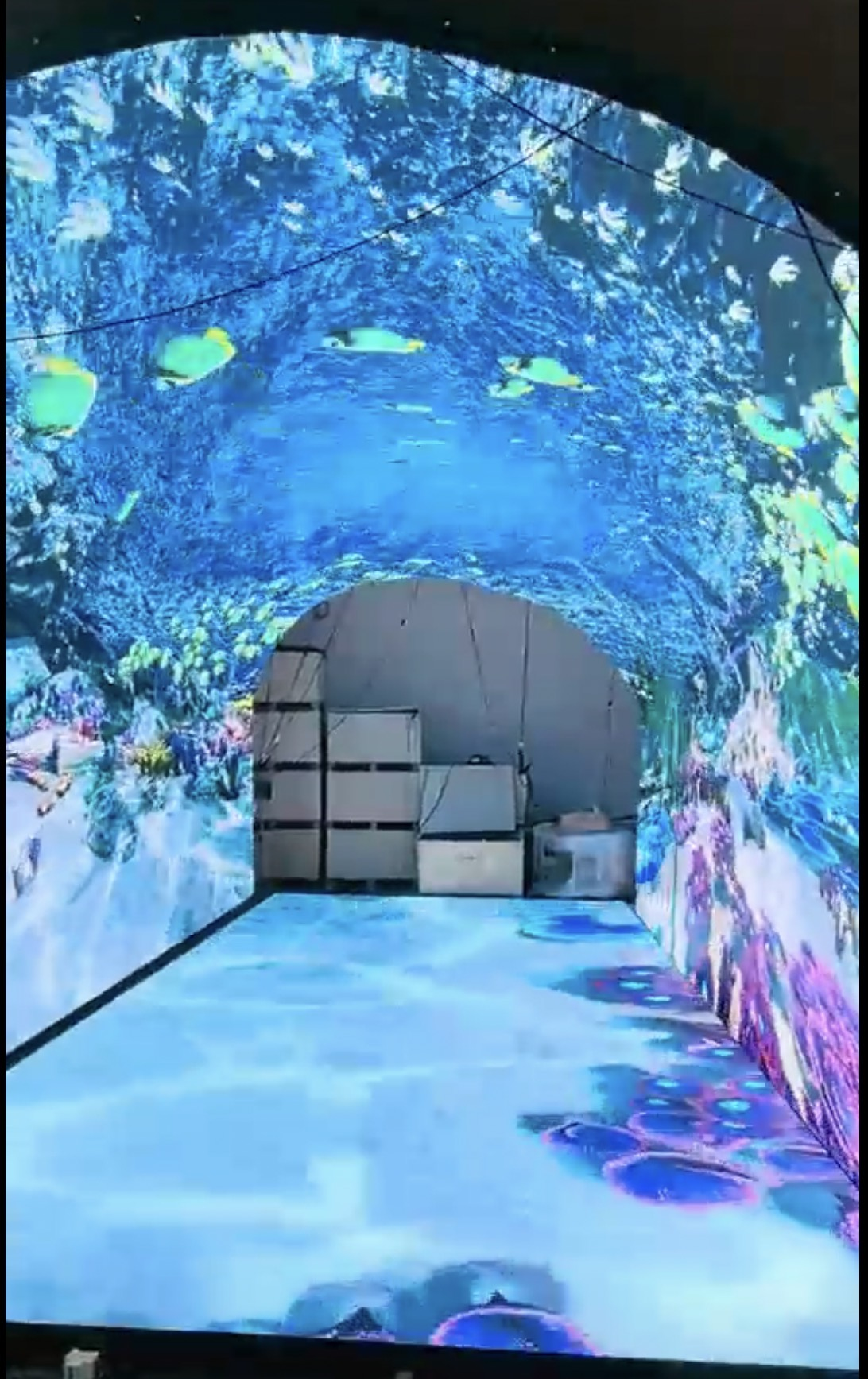 项目场景为时空隧路用于贸易显示使用，，，，，，，使用服务器+KHx系列规划