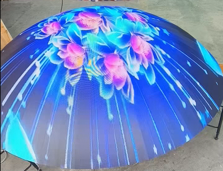 丽江鑫视博 1.5 米室内穹顶球形 LED 显示系统项目
